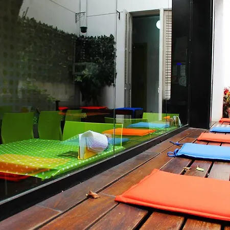 Hostal Raval Botella Private