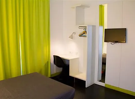 Raval Botella Private Hostal *