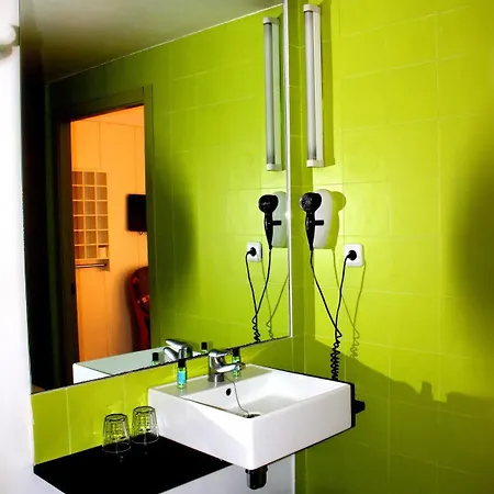 Raval Botella Private Hostal Barcelona