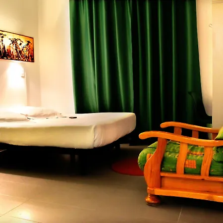 Raval Botella Private Barcelona