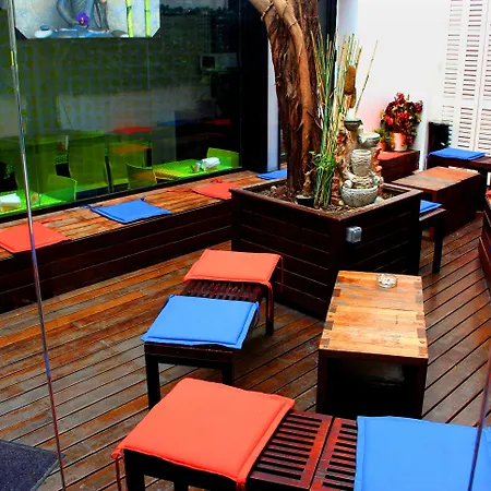 Raval Botella Private * Barcelona