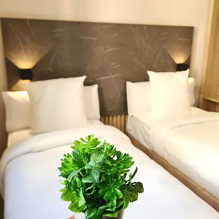 Raval Botella Private