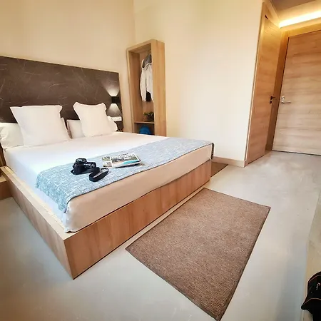 Raval Botella Private Hostel