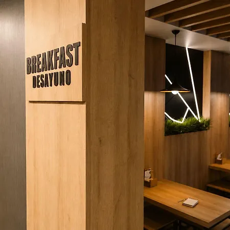 Hostel Raval Botella Private Barcelona