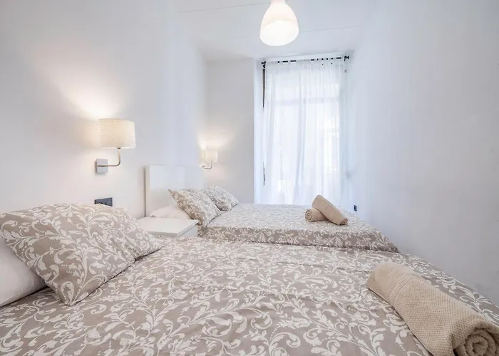 Hostel Raval Botella Private *