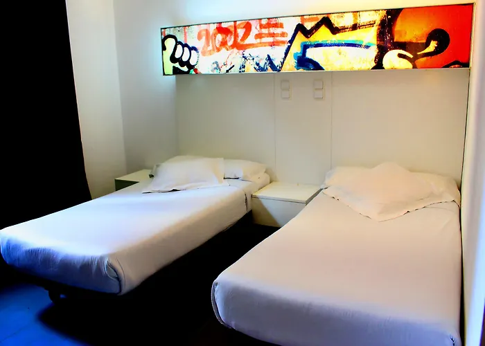 Hostel Raval Botella Private Barcelona