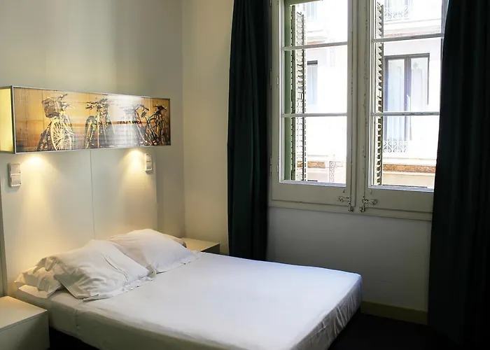 Hostel Raval Botella Private
