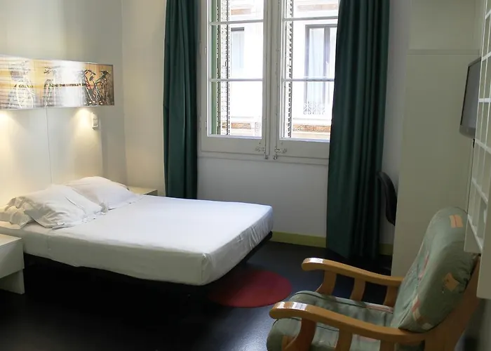 Hostel Raval Botella Private Barcelona