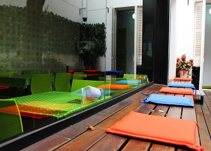 Hostel Raval Botella Private
